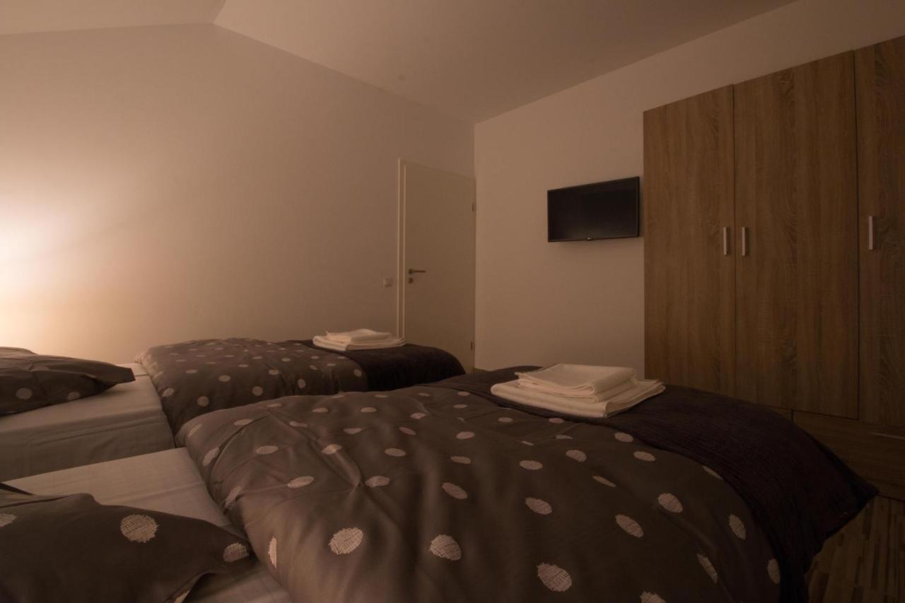 Stars & Mountain Apartment Buşteni Esterno foto